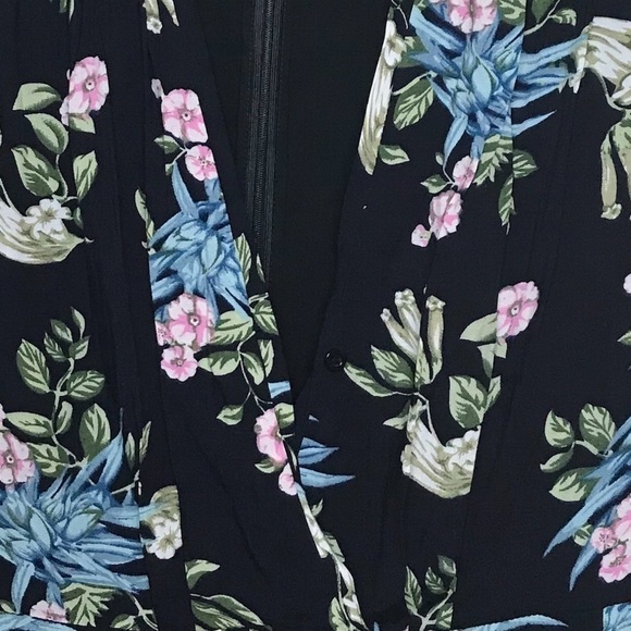 27 Miles Mailbu Black Floral V Neck Dress With Ruffle Trim Hem - Picture 8 of 8